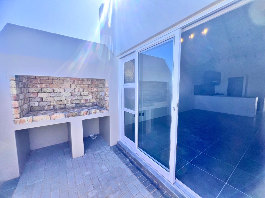 2 Bedroom Property for Sale in Villa Diamante Western Cape